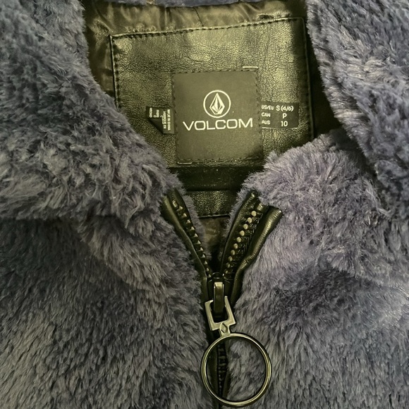 Volcom Fuzzy Fresh Faux Fur Bomber Style Jacket Size Small (4/6) Super Soft! - Picture 10 of 16